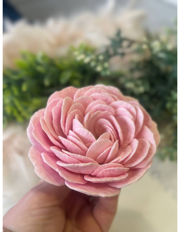 Ranunculus Petal Dream Silicone Mold – Buttercup 90 mm